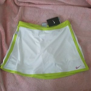 NWT Nike tennis skirt